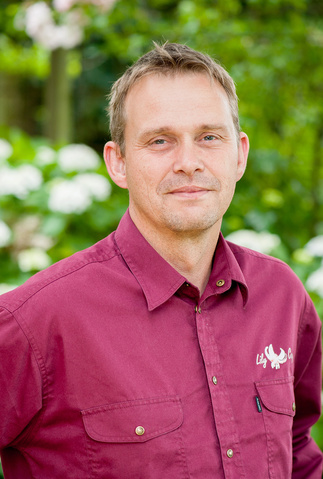 Paul van Egdom, mede-eigenaar van kwekerij Lily Company in Andijk