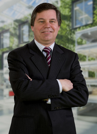 Directeur Peter Koelewijn van het Rondeel